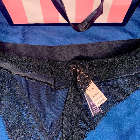 Gorgeous Victoria Secret Panty - Picture 2 of 4